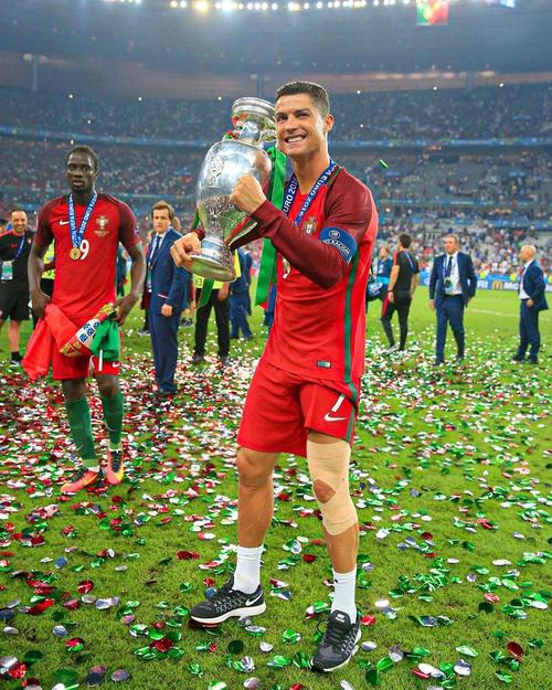 【历史上的今天】IG夺得Ti2世界冠军，CNDOTA站在世界之巅