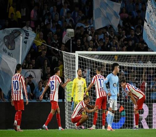 FPX赛后群访 Lwx：霞洛出场是因为那个装备加强了 比较全面